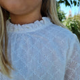 Charger l'image dans la visionneuse de la galerie, Blouse broderie anglaise - Ambre
