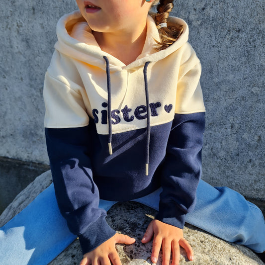 Sweat Sister - Nora